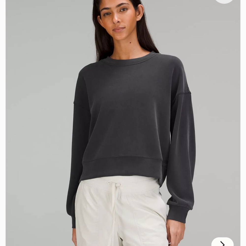 Lululemon Softstreme Perfectly Oversized
Cropped Crew